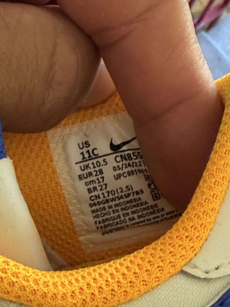 Nike Scarpe per ragazzi: Nike Kids Trainers, white/blue – Nuovo (secondo la descrizione) da Bern venduto da Alexandro 5