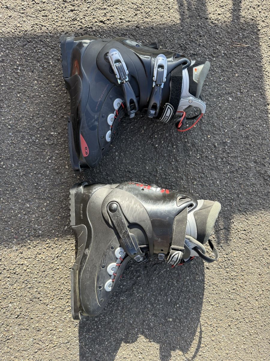 Salomon Scarpe da uomo: Skischuhe Salomon - Grösse 43 1/3 – Usato da Winterthur venduto da liv_9mkv 2