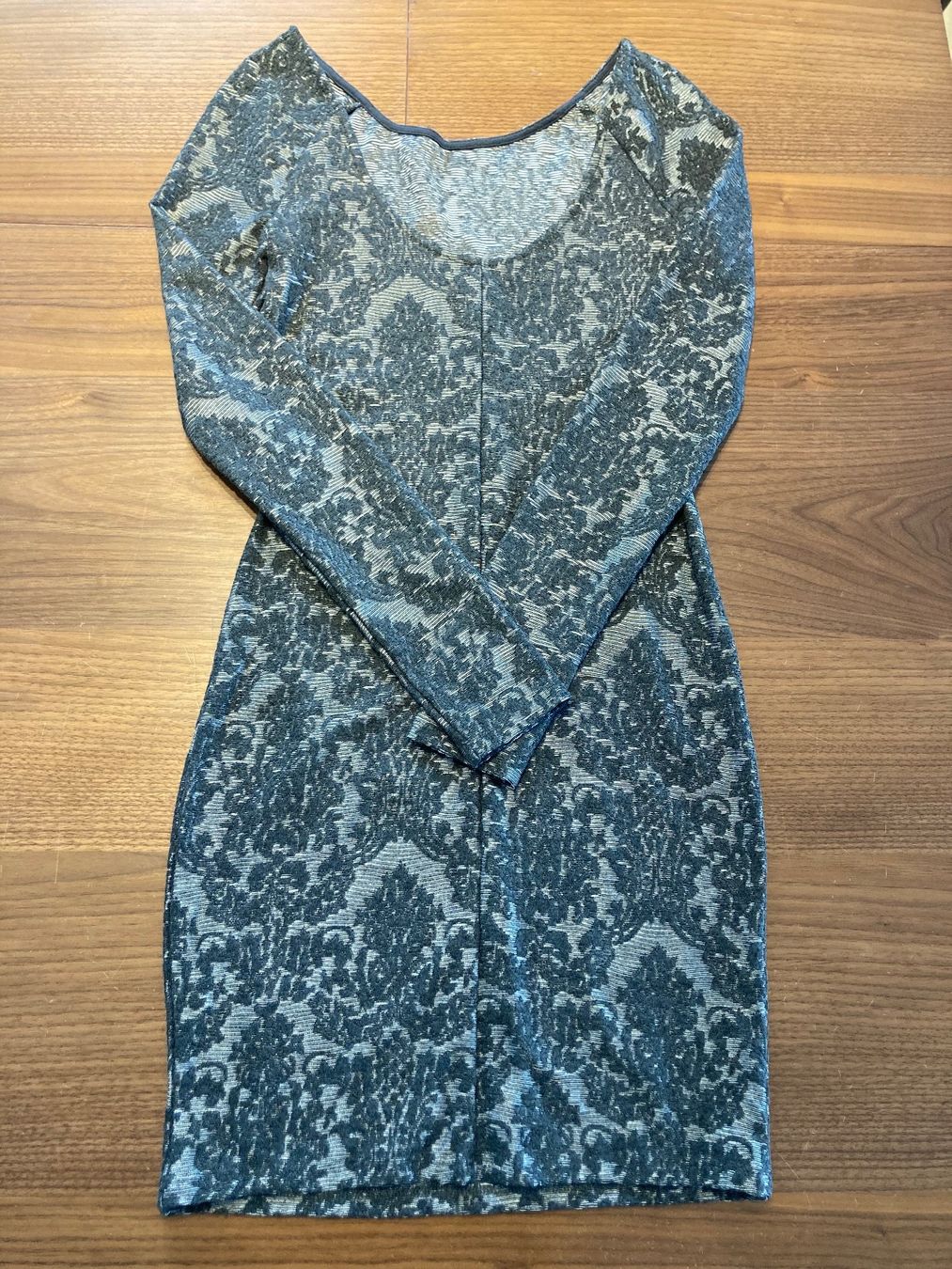 Only Vestiti: Cocktailkleid Herbst/Winter Anthrazit gemustert – Usato da Wauwil venduto da alessandrea82 1