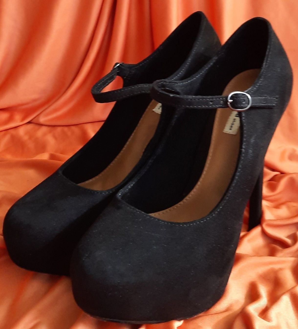 Bershka Scarpe da donna: BERSHKA Damen High Heels Schwarz Gr.36 – Usato da Seuzach venduto da VT-Collections2 5