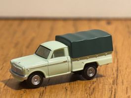 M1313: Lieferwagen, Hersteller TOMYTEC (Spur N. 1:150)