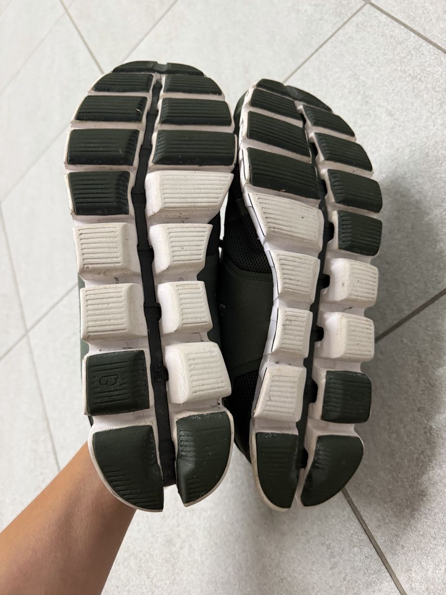 Chaussures hommes: ON Cloud Running Shoes Olive Green  – D'occasion à Herrliberg par Tubalp 2