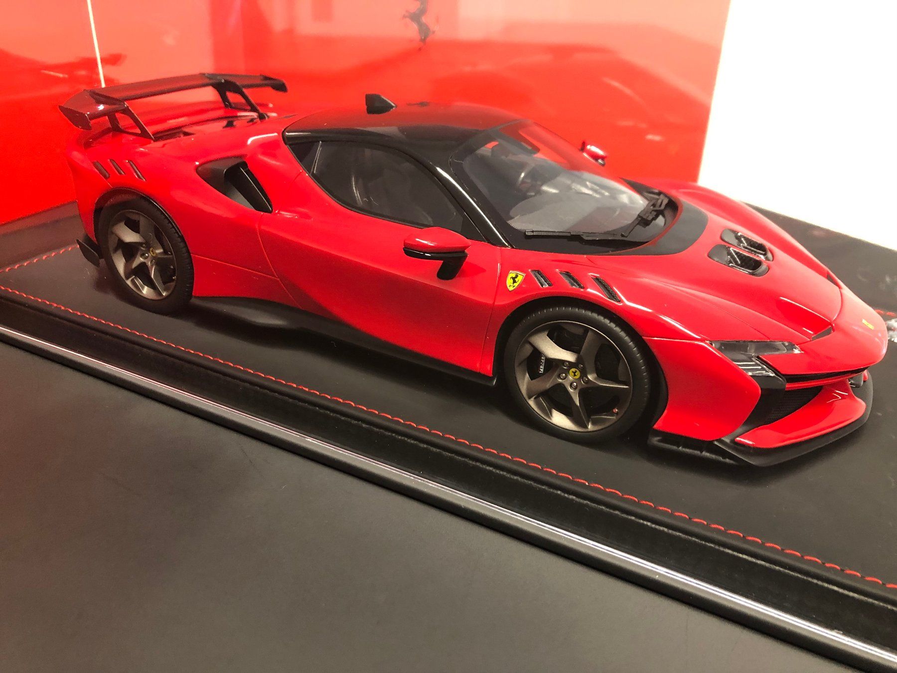 BBR Models Modellini d'auto: Ferrari SF90 XX Stradale BBR 1:18 – Nuovo e nell'imballaggio originale da Wetzikon ZH venduto da mcf18 1