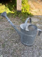 Antike Verzinkte Giesskanne 12 Liter mit Brauseaufsatz