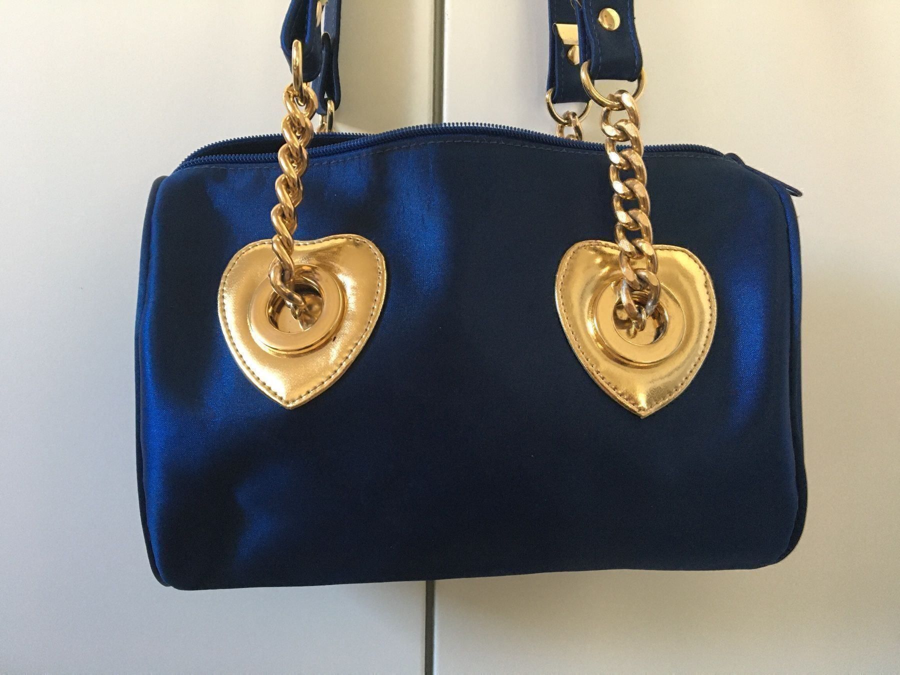 Borse da donna: Neue blaue Handtasche mit Herzmotiven – Nuovo (secondo la descrizione) da Winkel venduto da Flyhy2020 2