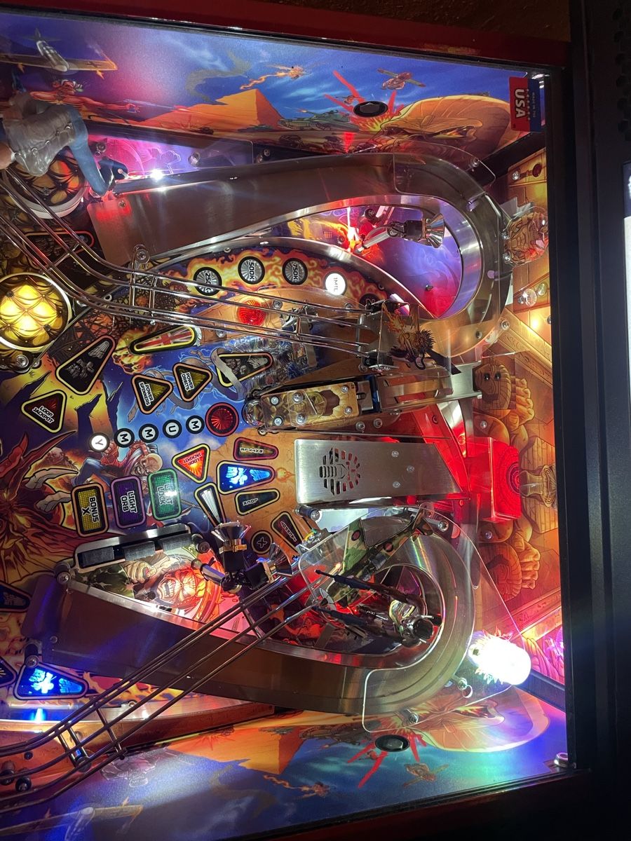 Stern Pinball Flipper: Je vends flipper stern Iron Maiden LE – Usato da Les Brenets venduto da serialdrink 4