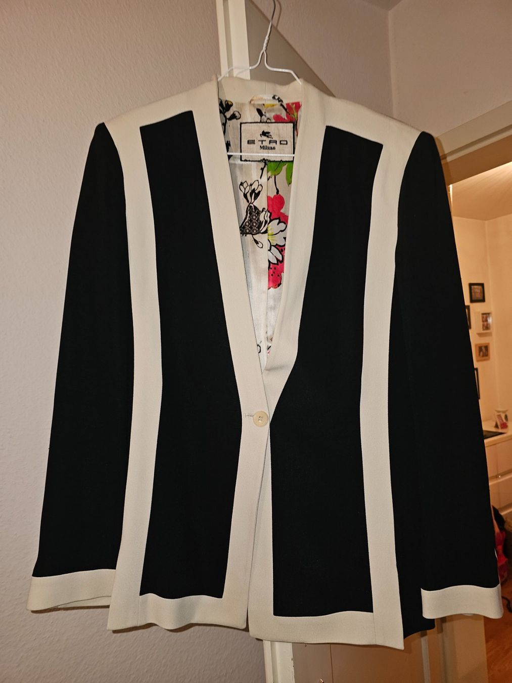 Etro Giacche: Veste élégante ETRO Milano, taille 40, chic – Usato da Tecknau venduto da Anadias