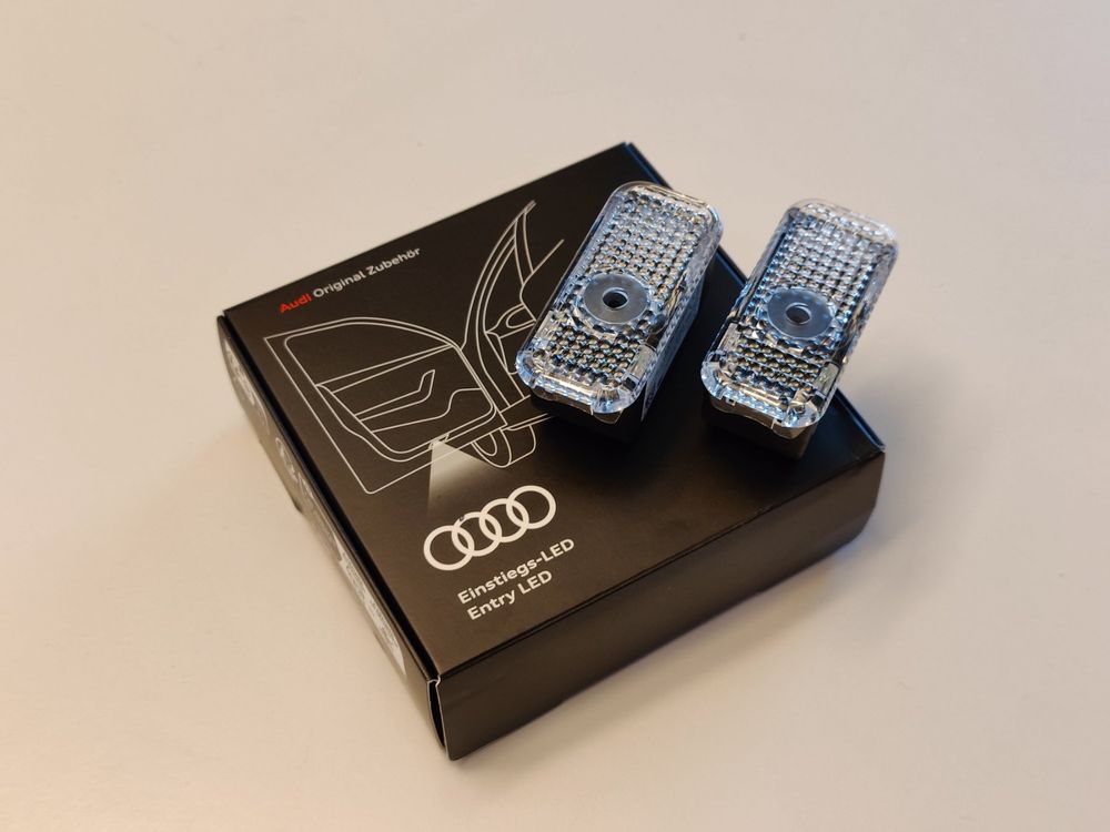 Original Audi S-Logo LED Einstiegsbeleuchtung Einstiegsleuchten