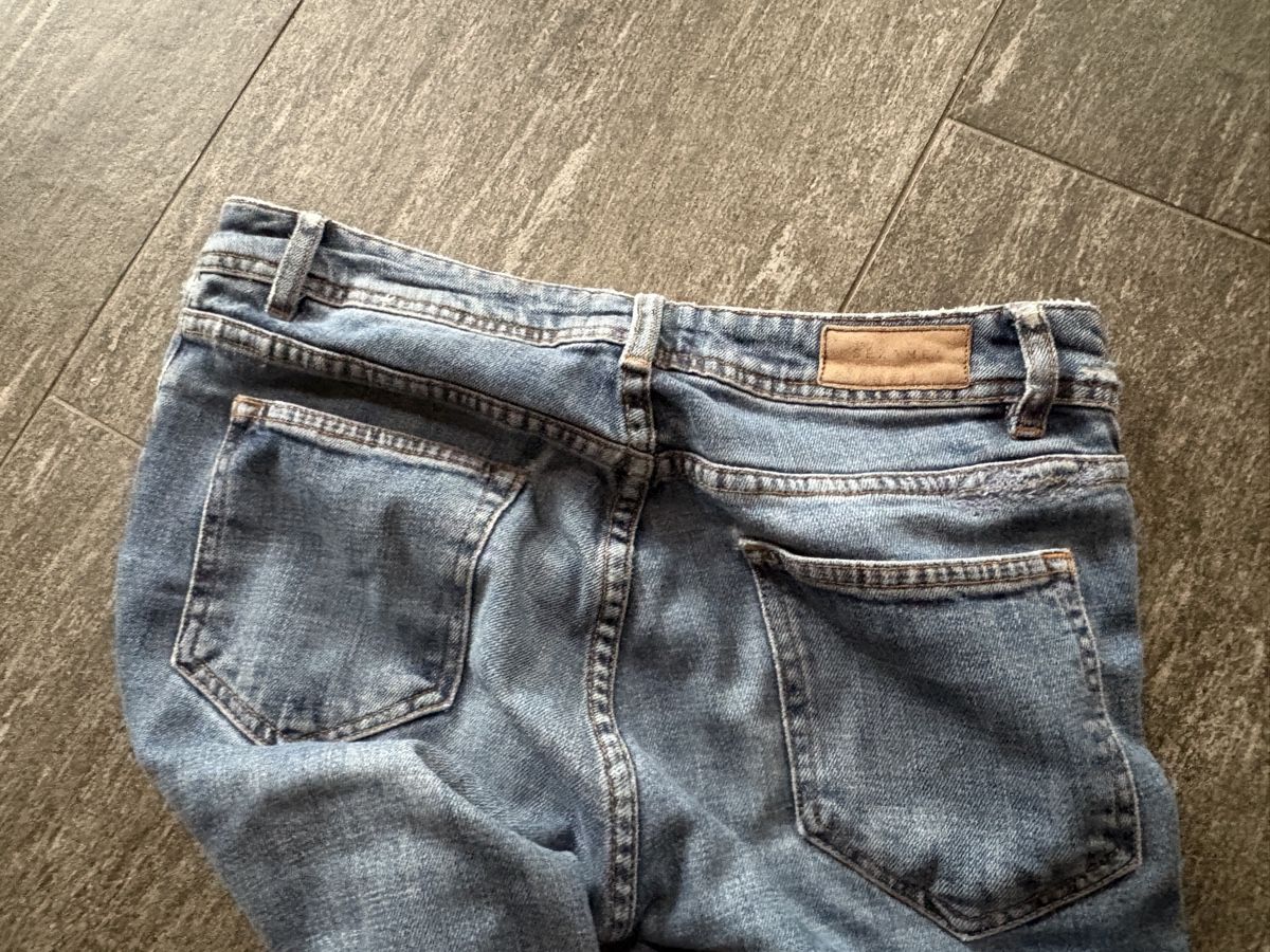Sezane Jeans: Jeans Sézane 27 – Gebraucht aus Lausanne von Soins 2