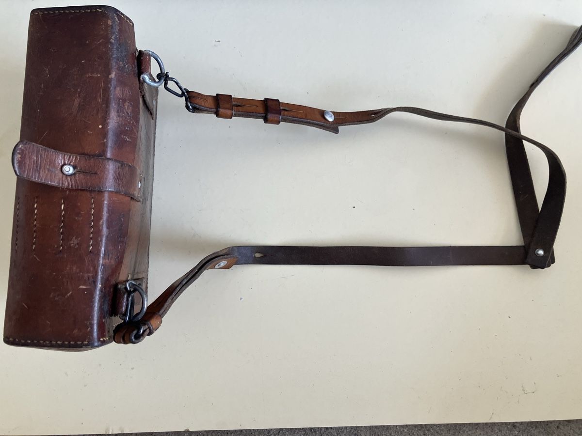 Schweizer Armee Taschen: Sanitätstasche Schweizer Armee antik – Gebraucht aus Lachen SZ von rolosch 6