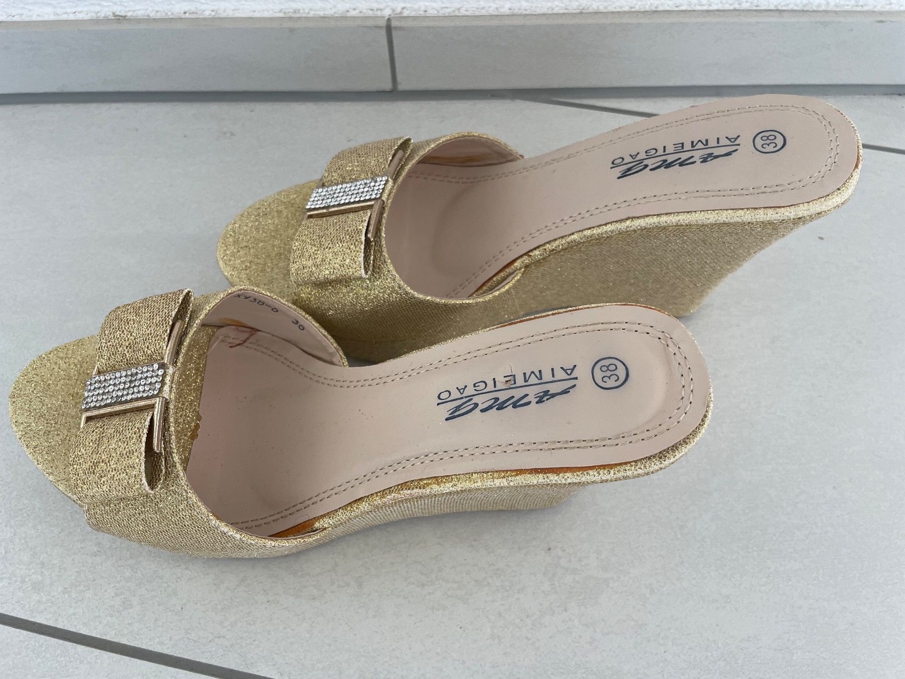Scarpe da donna: Damen Pantolette Gr 38 – Nuovo (secondo la descrizione) da Rüti ZH venduto da kar_xx9l 3