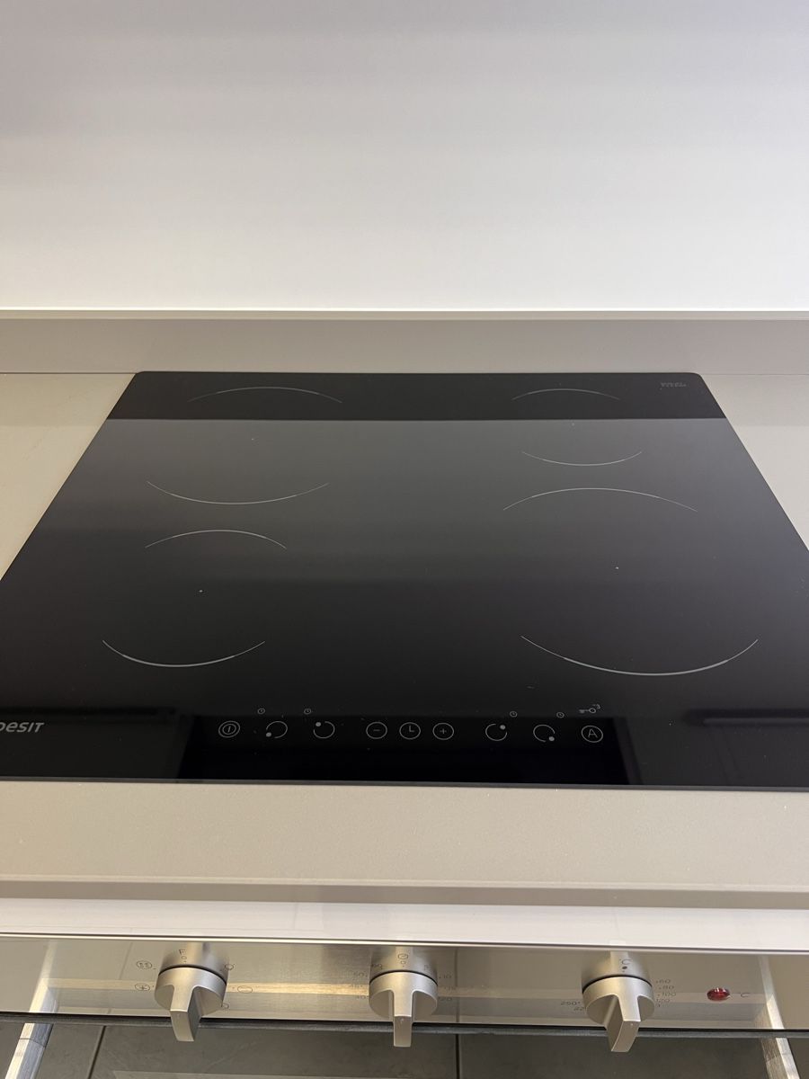 Cucine complete: Cucina super affare – Usato da Cureglia venduto da dan_q2h6 1