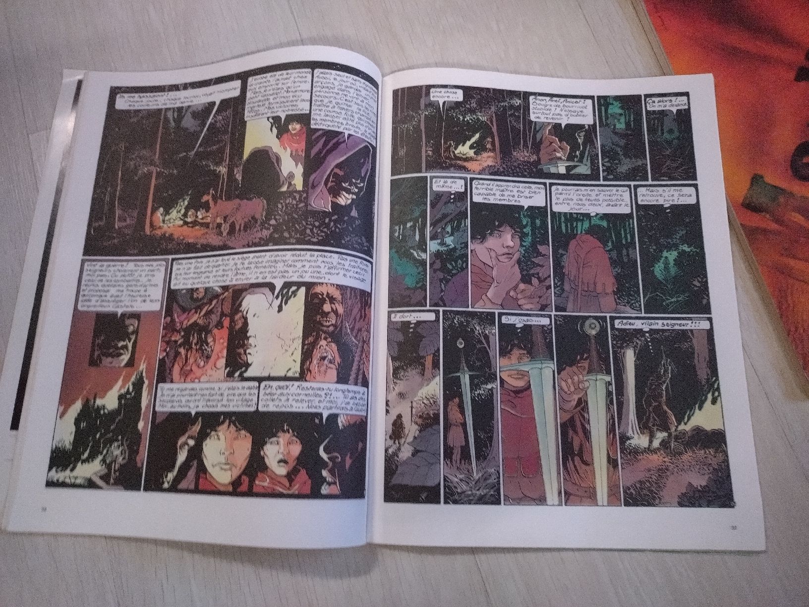 Fumetti: Lot de 6 magazines À Suivre  – Usato da Farvagny-le-Grand venduto da LaCaverne 6