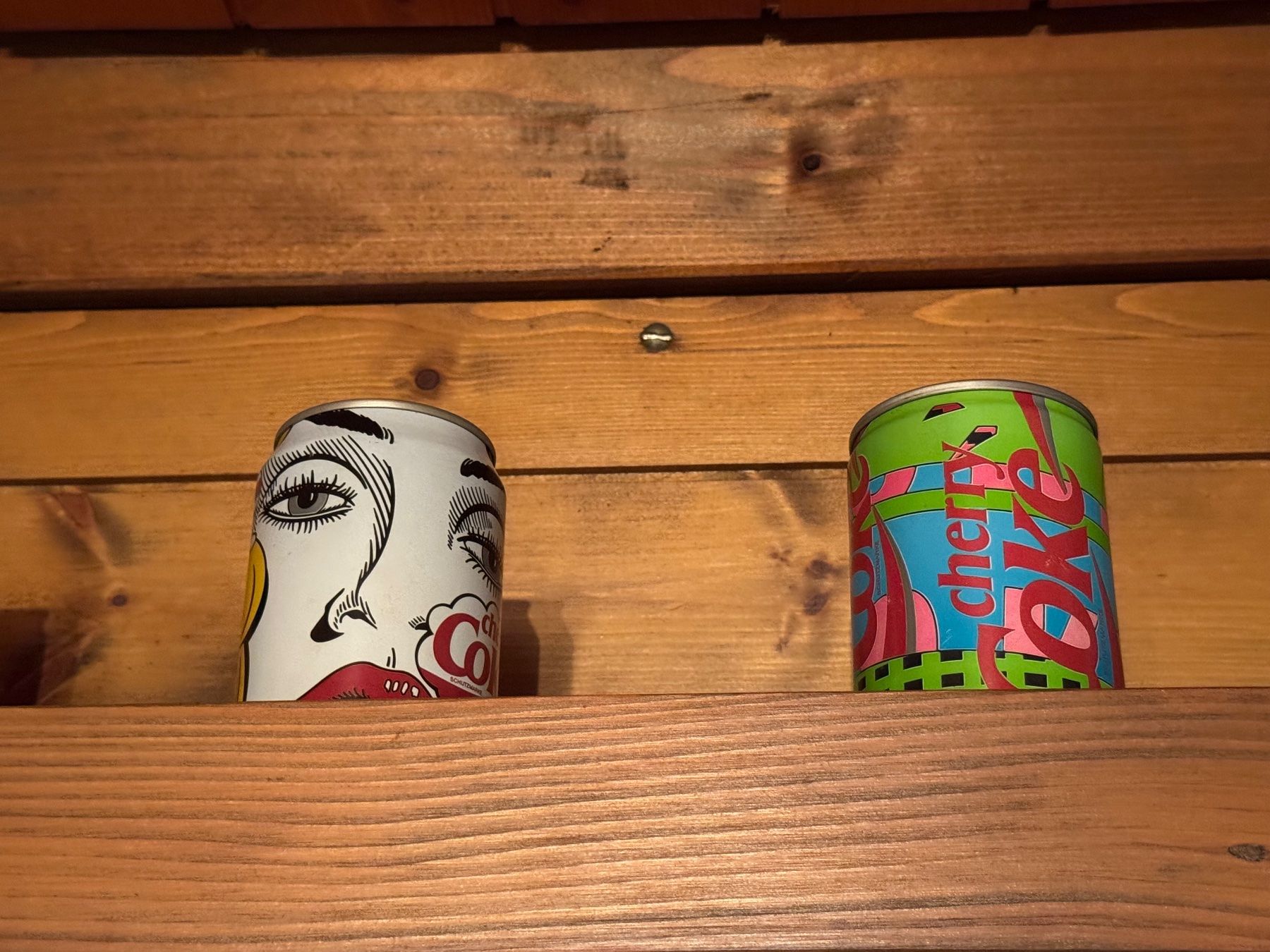 Tutte le decorazioni: Cherry Coke Dosen Pop Art Design – Usato da Saland venduto da Swiss_Lady95 2