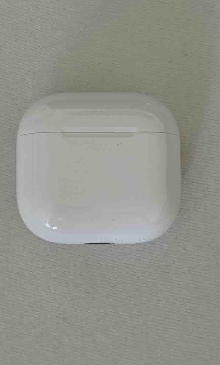 Apple Cuffie: Apple AirPods 4 Gen. mit ANC – Usato da Meggen venduto da O_E 1