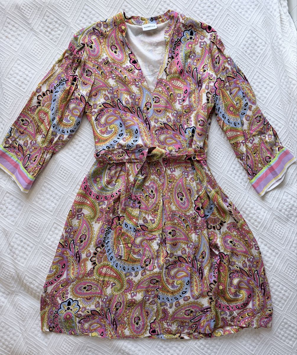 Marella Vestiti: Marella Kleid Paisley mit Bindegürtel M – Usato da Einsiedeln venduto da kalliopee