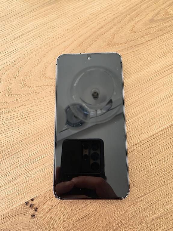 Handys / Smartphones: Samsung Galaxy S24 256GB – Gebraucht aus Minusio von luc_gy7s