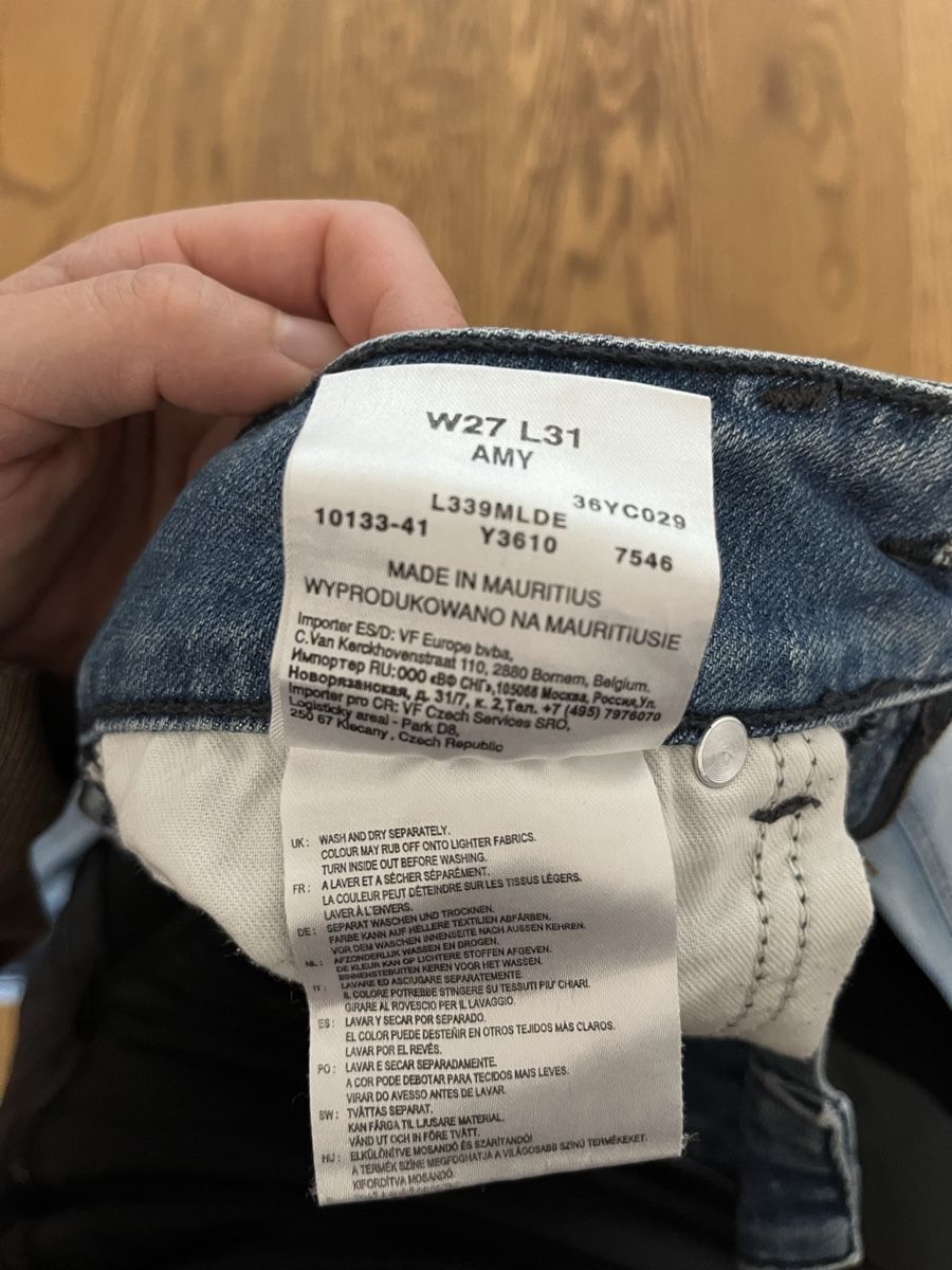 Lee Jeans: Lee Jeans hellblau Grösse 27 31 ￼ – Gebraucht aus Zürich von car_cr6w 3