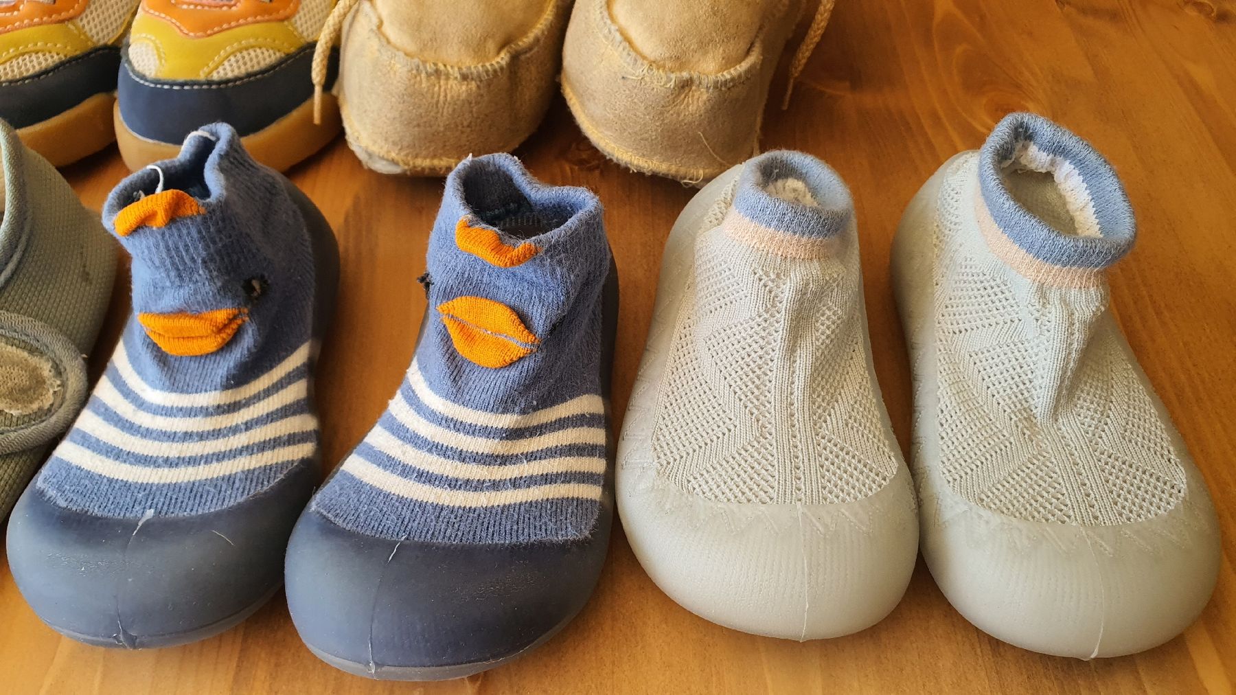 Chaussures garçon: 5 paar Kinderschuhe in Grösse 20 – D'occasion à Flawil par minggeli83 3