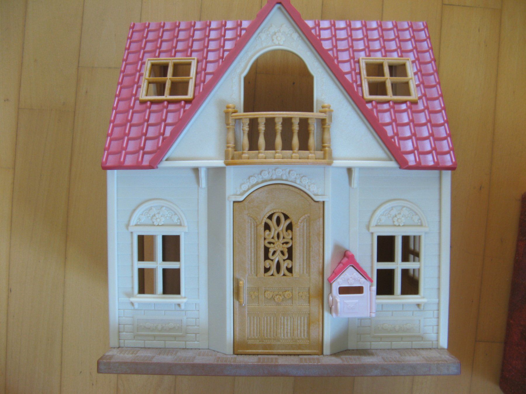 Sylvanian families Giocattoli: Sylvanian Families Starter Haus – Usato da Frauenfeld venduto da Interessent1