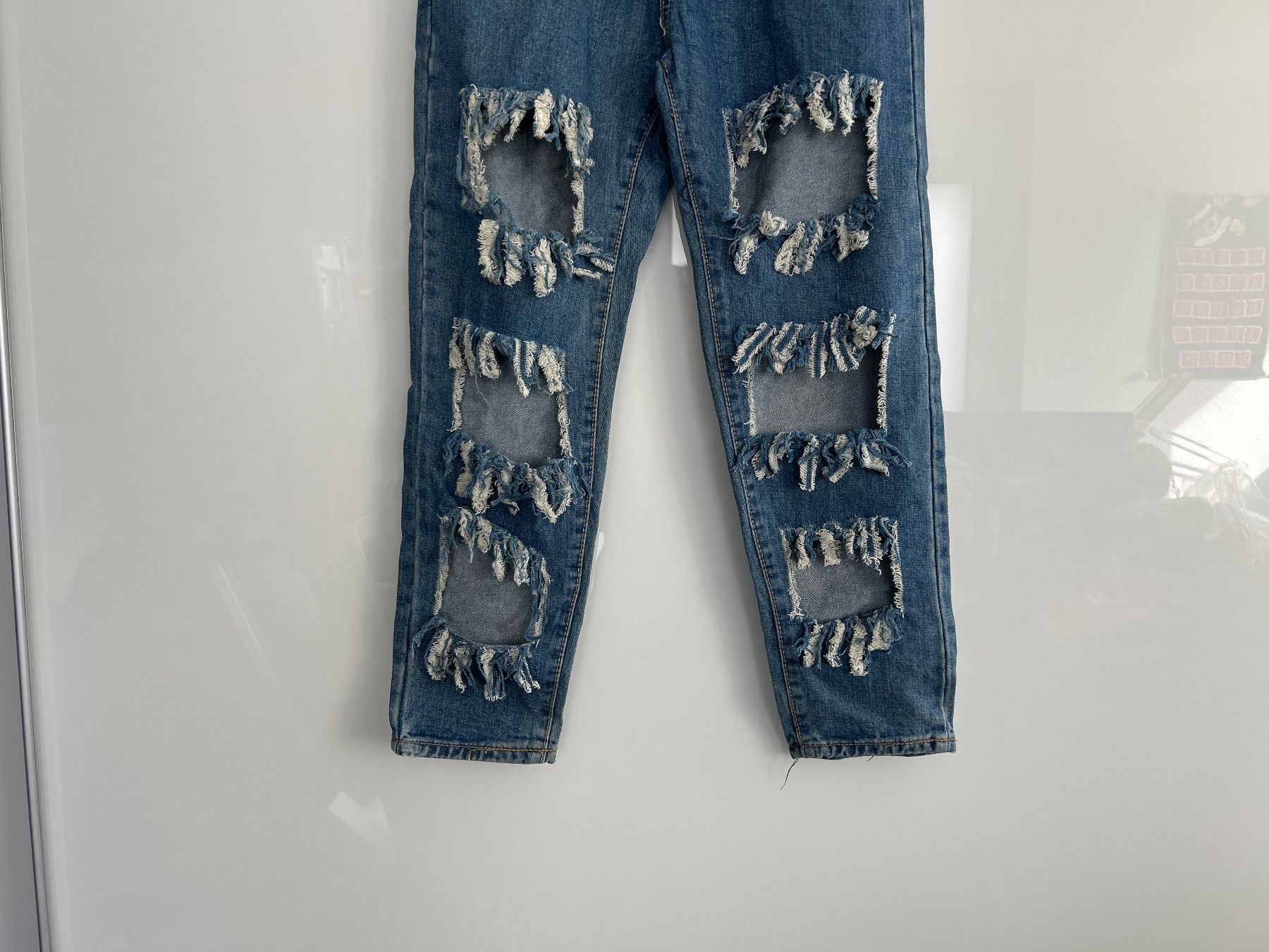 Jeans: Jeans Destroyed Look Gr M NEU – Nuovo e nell'imballaggio originale da Regensdorf venduto da Spyke55 2