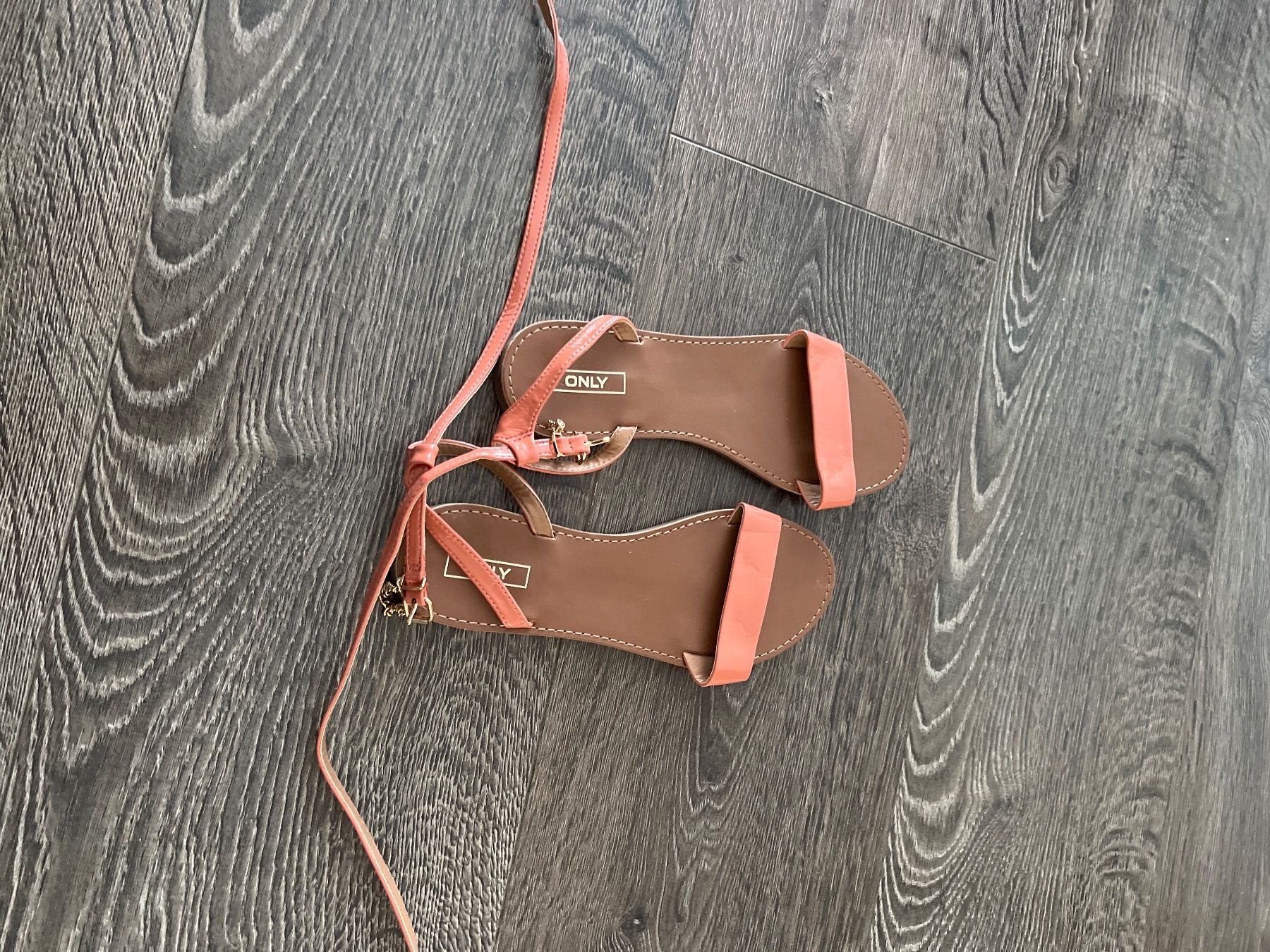 Scarpe da donna: Sandalen Grösse 39 – Usato da Weiach venduto da LemonJuice1995 2