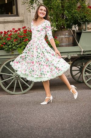 Schönes Blumenkleid neu retro vintage Style xs