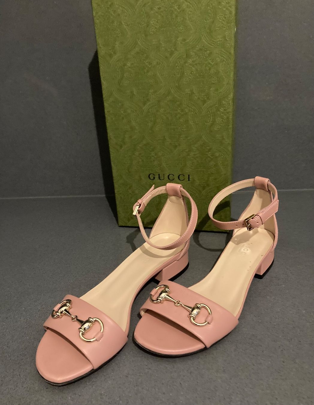 Gucci Scarpe da donna: Gucci sandali 35 – Usato da Paradiso venduto da Kayakara 4