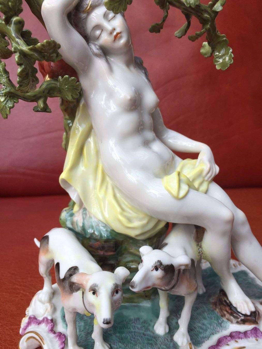 Sculture & Statue: antike Nymphenburgfigur – Usato da St. Gallen venduto da Blin 2