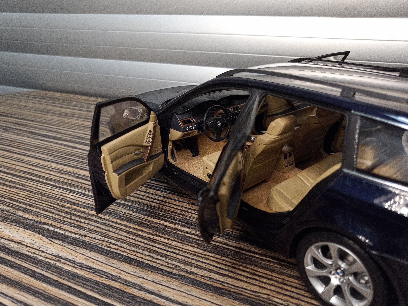 Kyosho Modellini d'auto: BMW 5 Series Touring Kyosho Modellauto – Usato da Reiden venduto da Zofi-Brocki 6