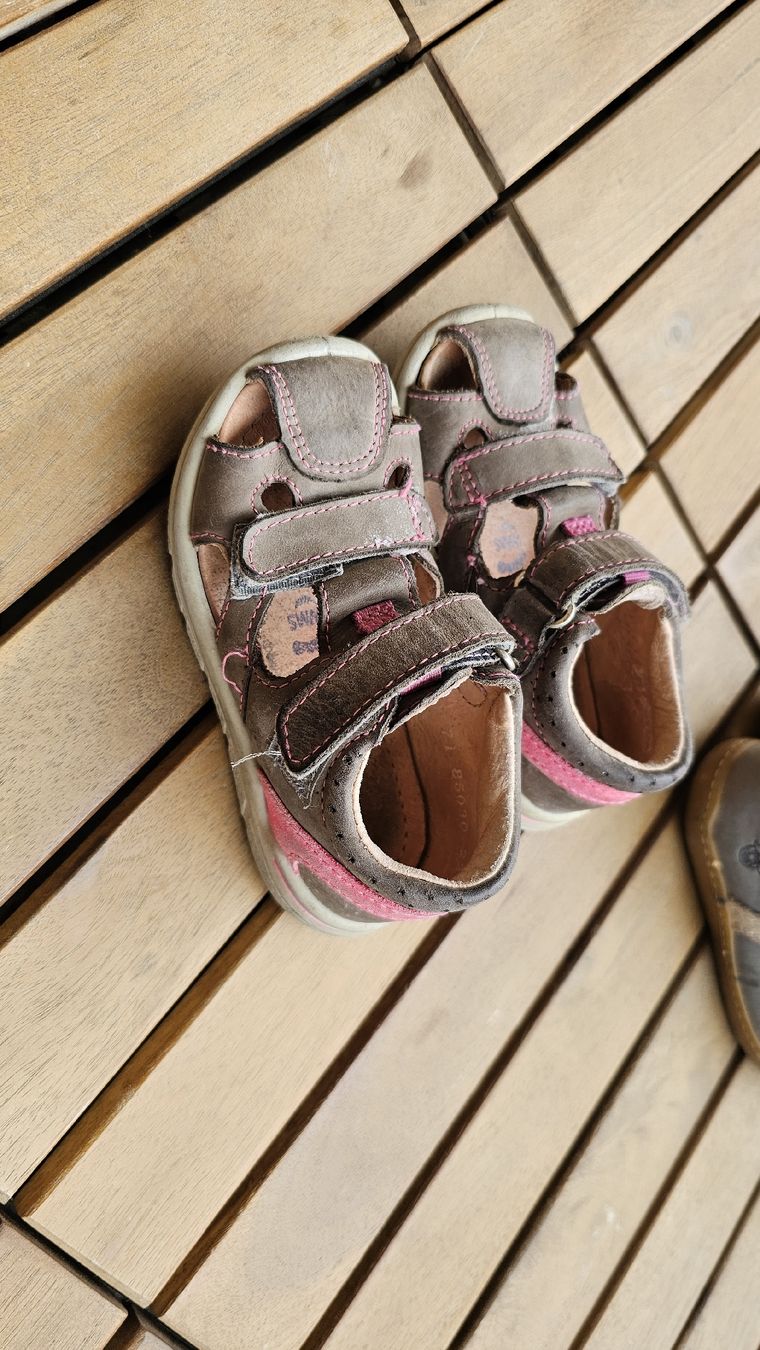Scarpe per ragazzi: Peppino Lernlaufschuhe und Sandalen – Usato da Winterthur venduto da O-LeeG 4