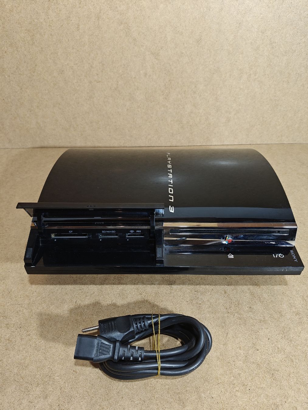 Sony Console: PlayStation 3 Rückwärtskompatible, CECHC04 – Usato da Luzern venduto da MWi_9xw5 2