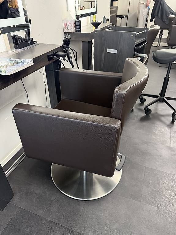 Stühle: Coiffeurstühle 6 Stück  – Gebraucht aus Meilen von Rmank01 1