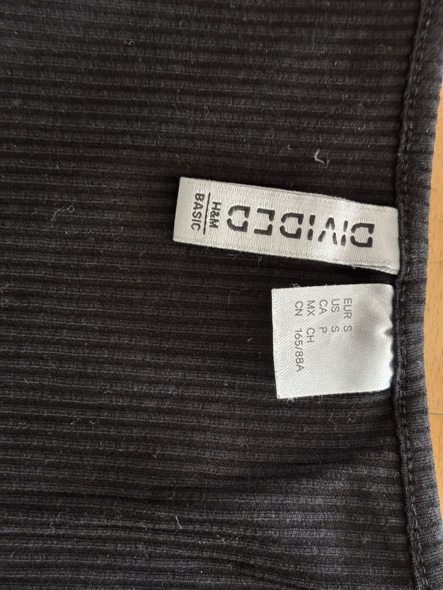 Top: H&M Divided Basic Tanktops, Grösse S, Top Zustand! – Usato da Zürich venduto da lin_j7p9 1
