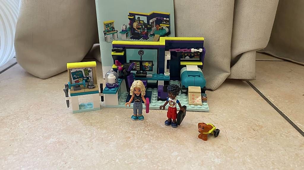 Kit di costruzioni: Lego Friends 41755 - La Cameretta Di Nova – Usato da Rancate venduto da mel_r7cj