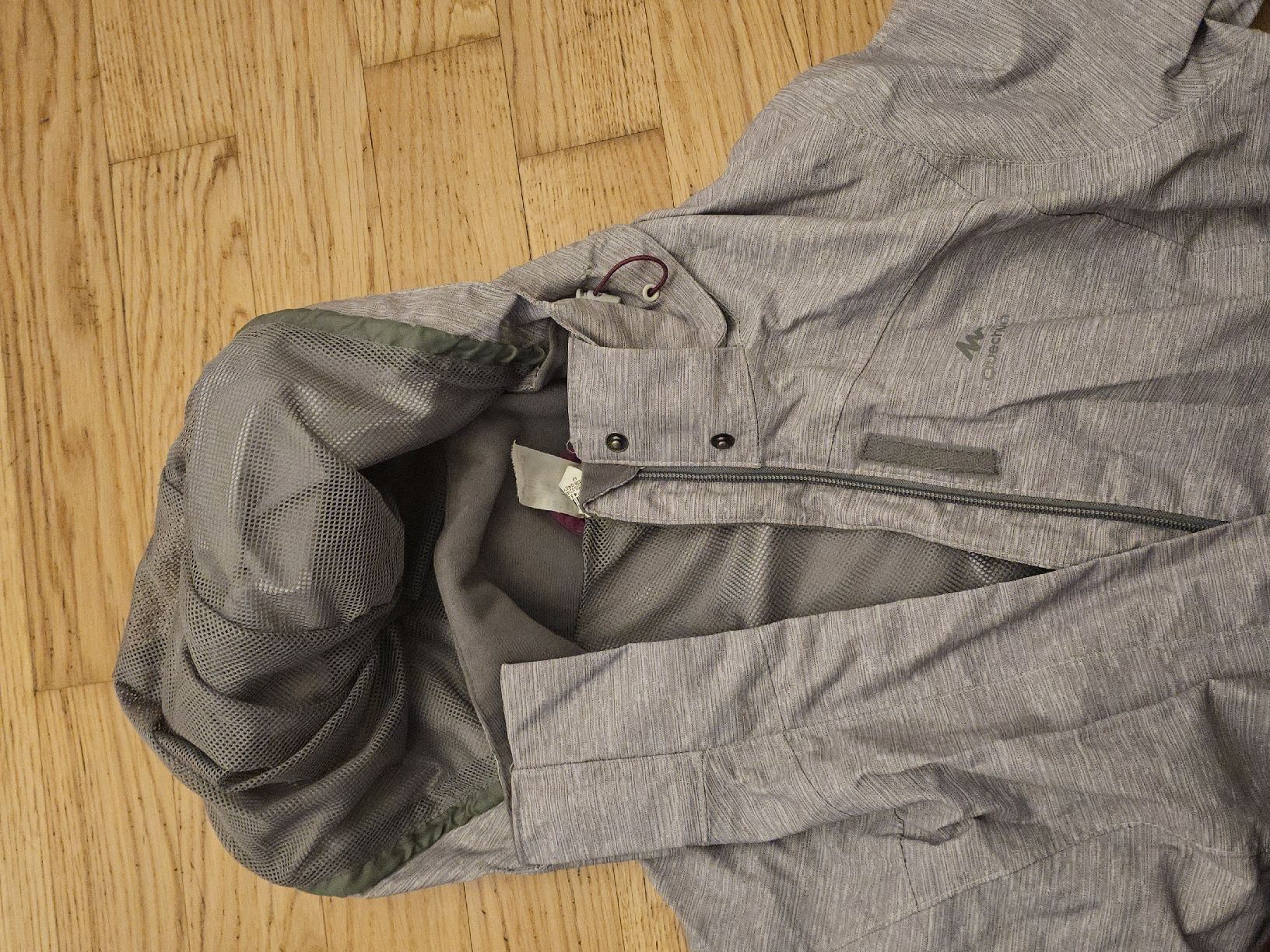 Decathlon Giacche: windjacke quechua – Usato da Oberengstringen venduto da gre_7wv8 1