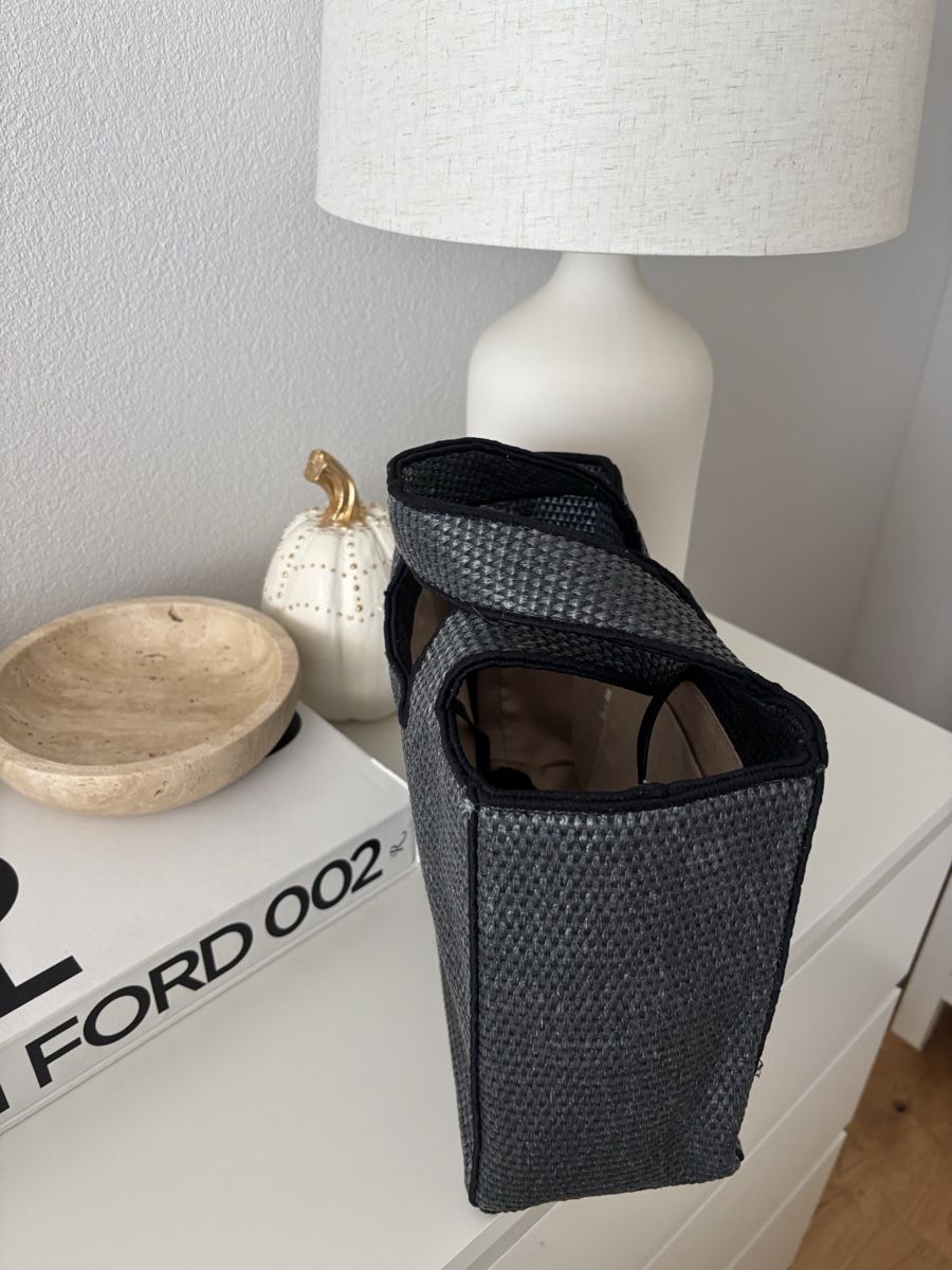 Borse da donna: Paula s Ibiza Large Black Logo Bag – Nuovo (secondo la descrizione) da Horgen venduto da len_qjz9 1