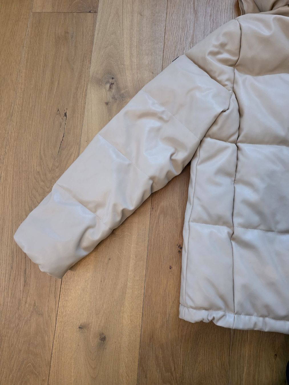 Giacche: sehr schöne Winterjacke BCBGMAXAZRIA in beiger Lederoptik – Usato da Büren SO venduto da kim_yc8x 9