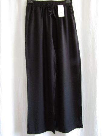 Gr. 46/52, Culotte in Schwarz mit Leinenanteil, superleicht