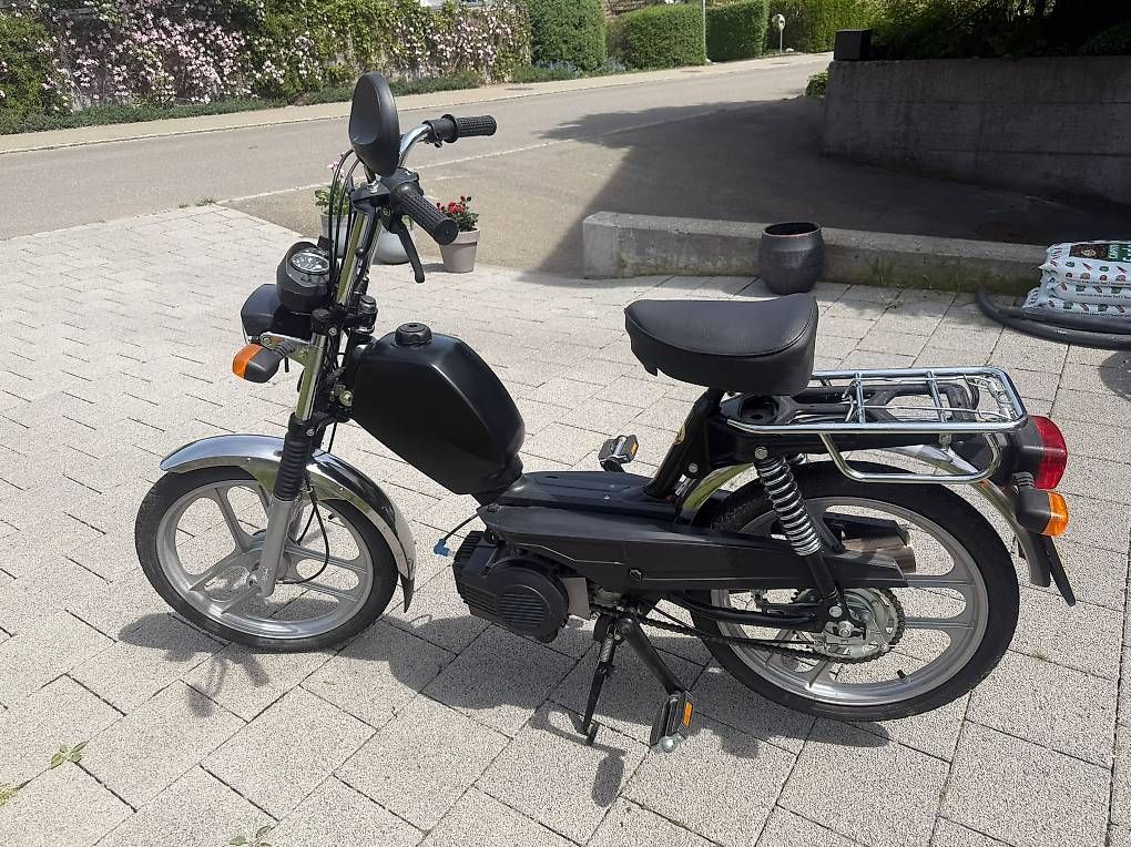 Pony Ciclomotori: Pony, schwarz – Usato da Mörschwil venduto da Svea2021