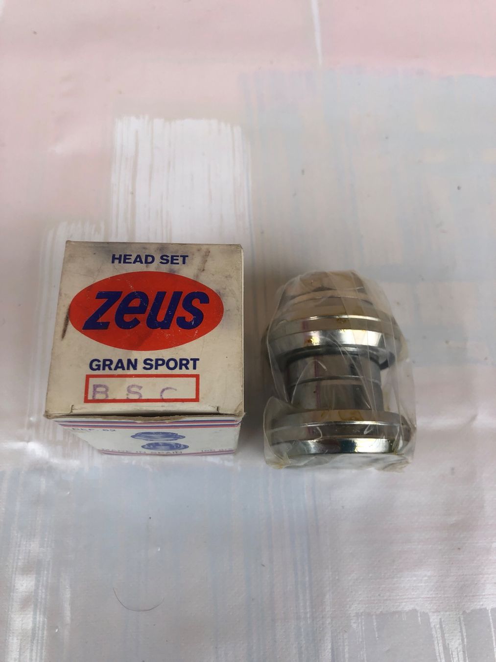 Ersatzteile: Zeus Gran Sport Steuersatz NOS – Gebraucht aus Trimbach von cendira