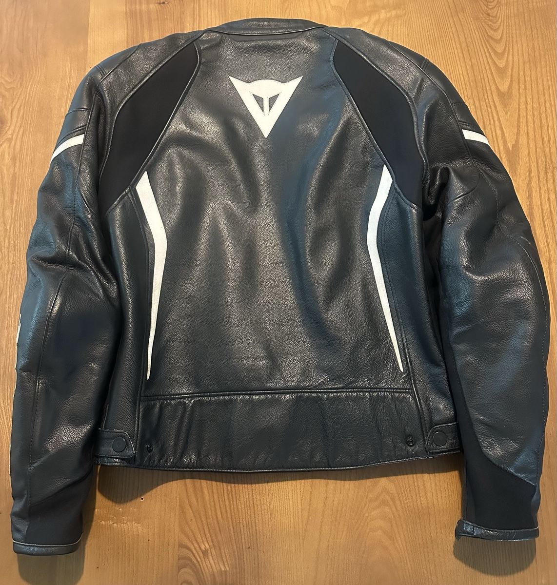 Dainese Giacche: Dainese leather jacket  – Usato da Walperswil venduto da 1pe_2rbz 2