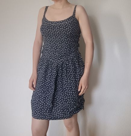 Vintage Floral Dress - Blue with White Flowers with pockets
