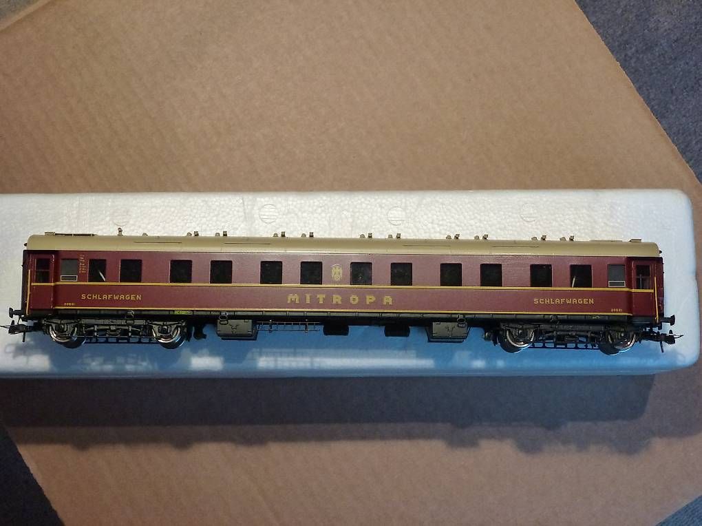 Fulgurex Modellini di ferrovie: Fulgurex H0 Mitropa Schlafwagen – Usato da Birmensdorf ZH venduto da 8903ErichTittel 2