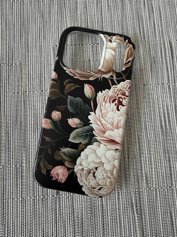 Cover & Protezioni schermo: NEU - iPhone 17 Pro Gummi Hülle Flowers – Usato da Tübach venduto da sab_hd7d