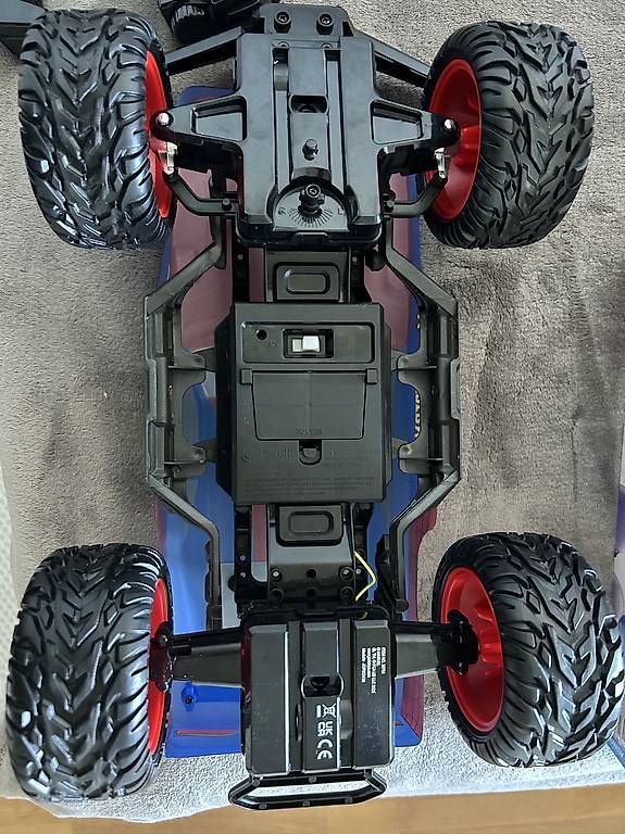 Spielzeuge: Ferngesteuertes Auto Marvel Spider Man 1:12 – Neu und originalverpackt aus St. Gallen von Mahbe91 3