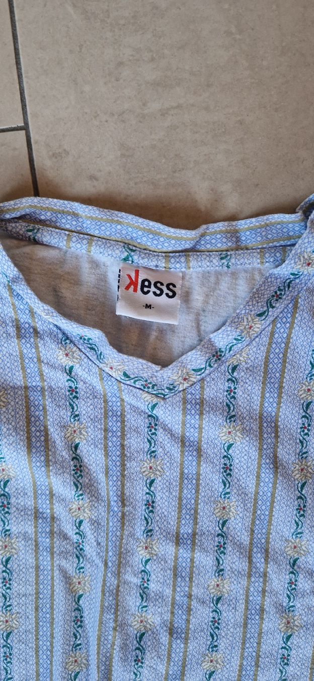 T-Shirts: Edelweiss Tshirt - Grösse M – Gebraucht aus Thalheim von Beachdaddy 1