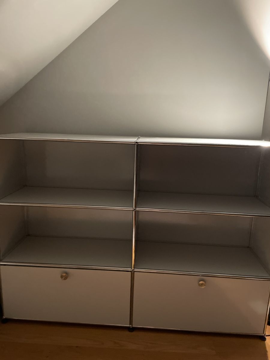 USM Scaffali: USM Haller Regalsystem Grau, – Usato da Jonen venduto da taishathings