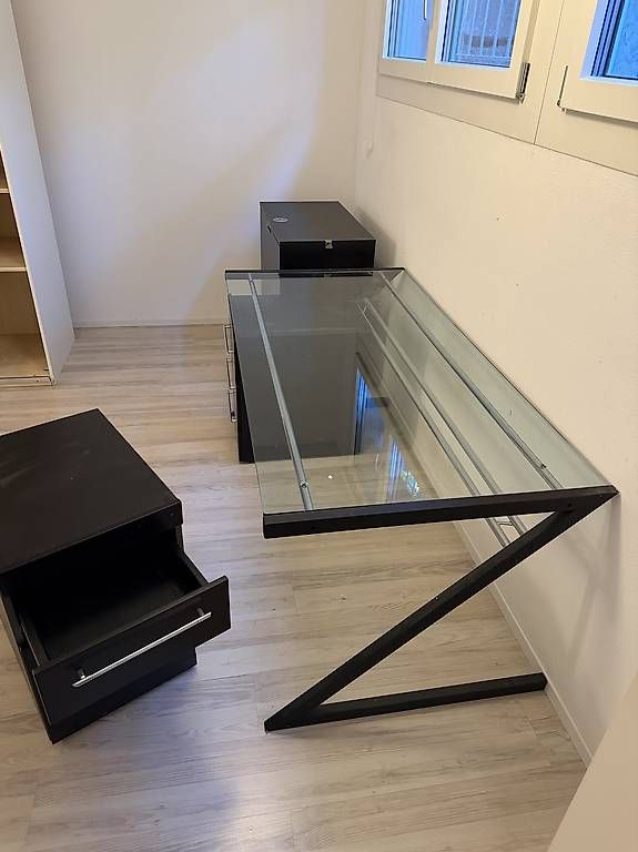 Scrivanie: Büro Möbel anthrazit/glas – Usato da Winterthur venduto da pandorra11 1
