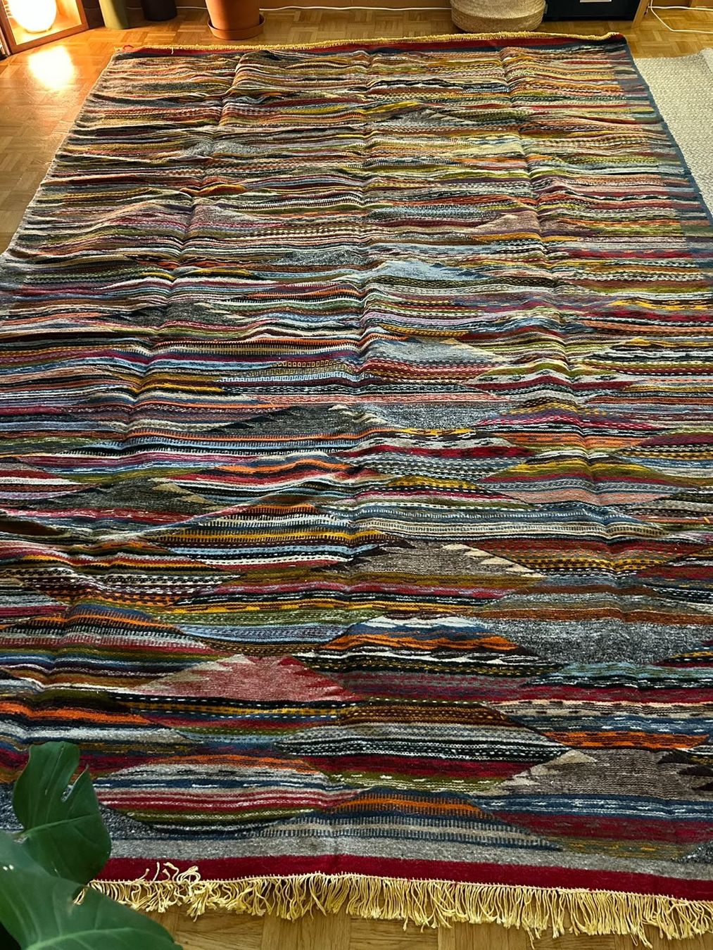 Tapis: Handgefertigter marokkanischer Teppich – Neuf (Voir description) à Zürich par nin_lisan97